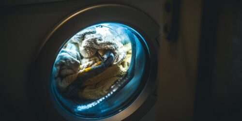 pyykinpesukone aiheutti vesivahingon